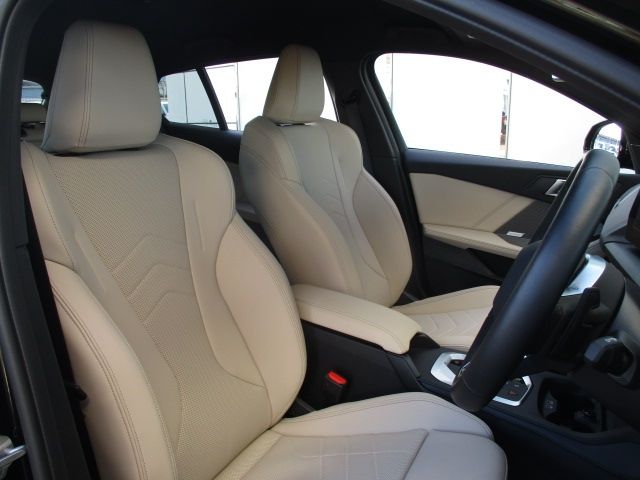 BMW 1SERIES 2025 Image 31