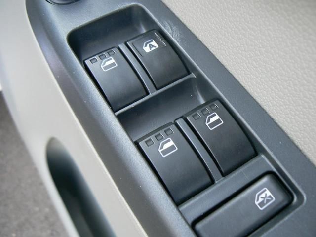 DAIHATSU MIRA E:S 2012 Image 31