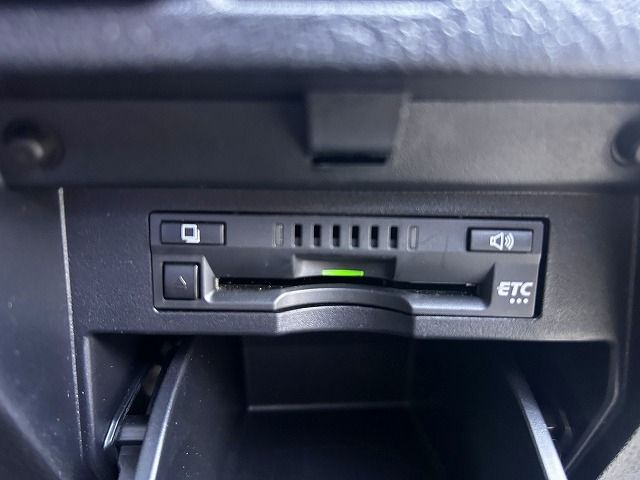 TOYOTA ALPHARD HYBRID 4WD 2022 Image 31