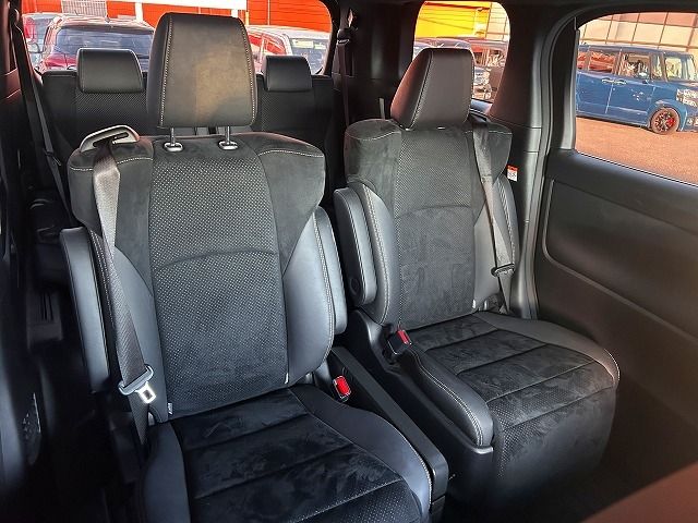 TOYOTA ALPHARD HYBRID 4WD 2022 Image 31