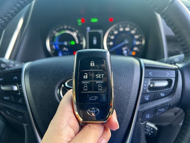 TOYOTA ALPHARD HYBRID 4WD 2022 Image 31