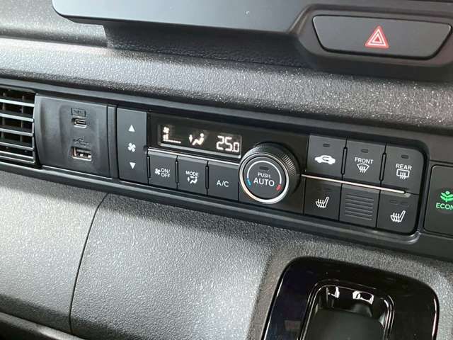 HONDA N BOX CUSTOM 2024 Image 31