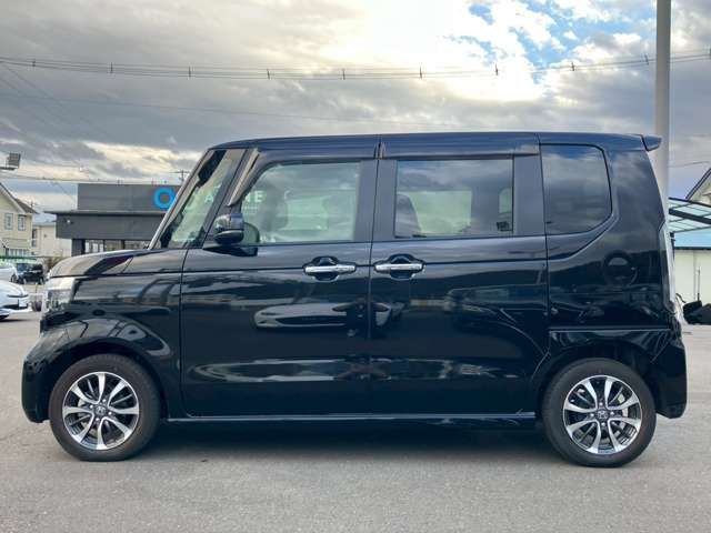 HONDA N BOX CUSTOM 2024 Image 31