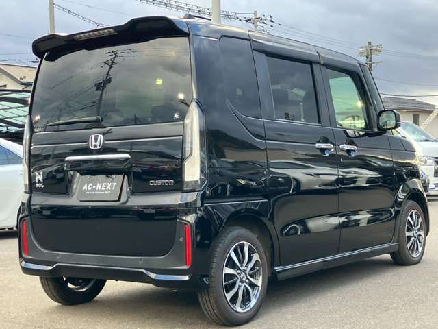 HONDA N BOX CUSTOM 2024 Image 31
