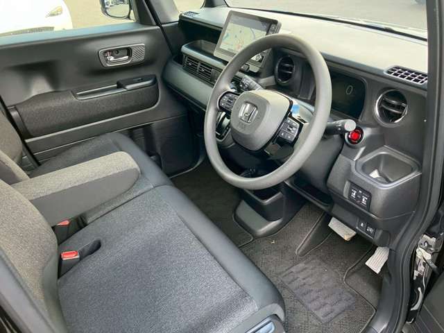 HONDA N BOX CUSTOM 2024 Image 31