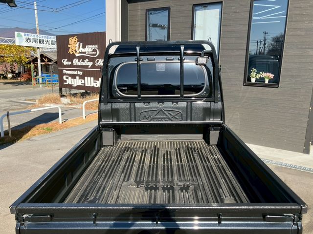 DAIHATSU HIJET TRUCK 4WD 2022 Image 31