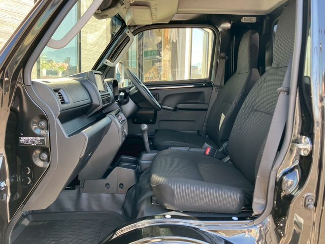 DAIHATSU HIJET TRUCK 4WD 2022 Image 31