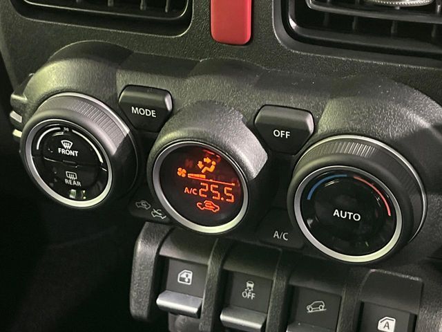 SUZUKI JIMNY NOMADE 2025 Image 31