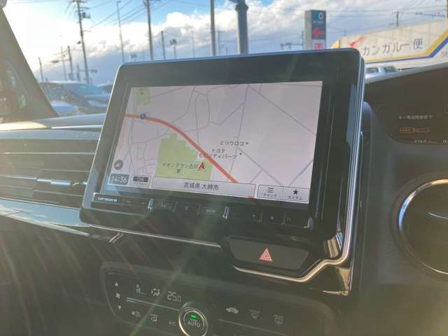 HONDA N BOX CUSTOM 2023 Image 31