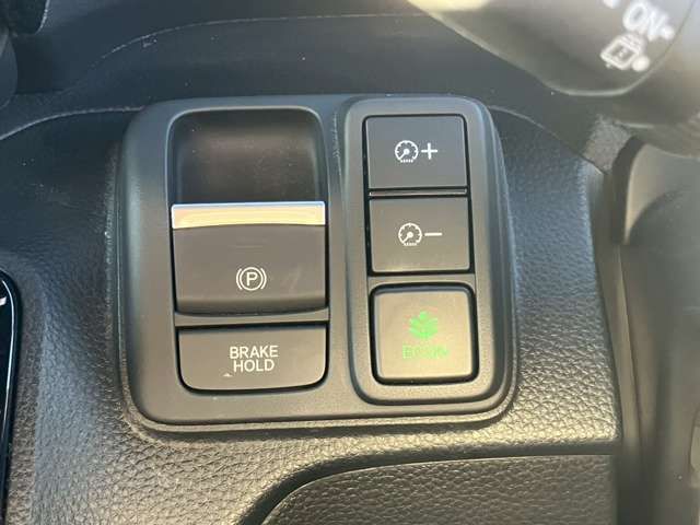 HONDA N BOX CUSTOM 2023 Image 31