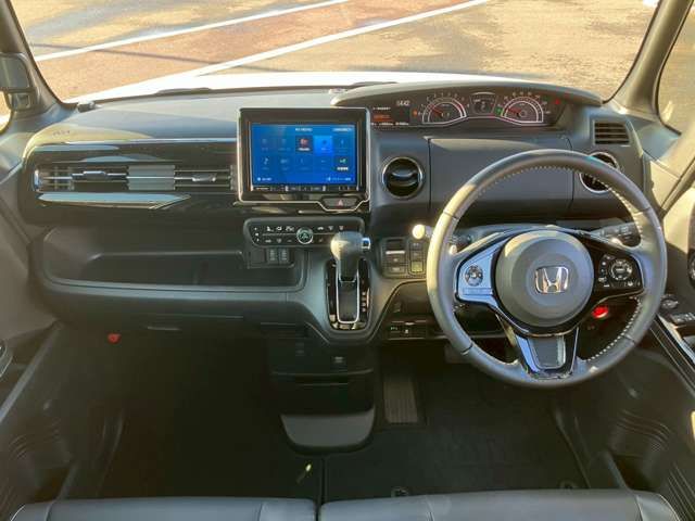 HONDA N BOX CUSTOM 2023 Image 31