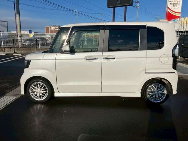 HONDA N BOX CUSTOM 2023 Image 31