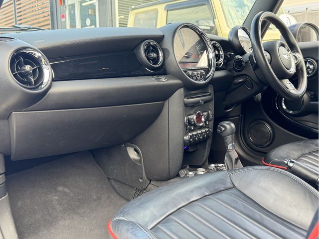 BMW MINI 2012 Image 31