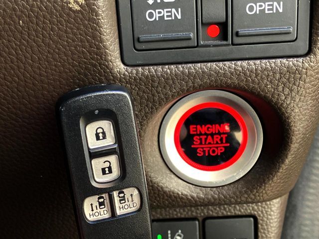 HONDA N BOX 2021 Image 31