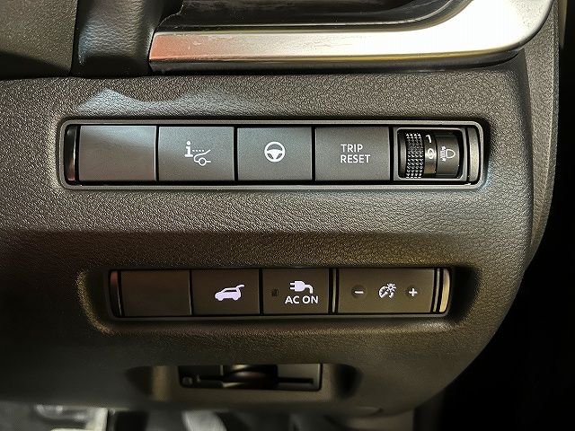NISSAN X-TRAIL HYBRID 4WD 2022 Image 31