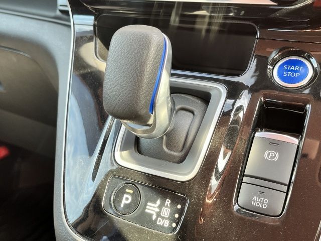 NISSAN SERENA  WG 2022 Image 31