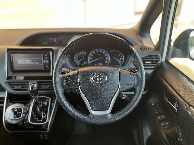 TOYOTA ESQUIRE 2017 Image 31