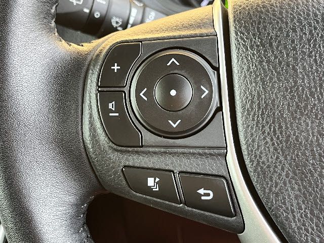 TOYOTA ESQUIRE 2017 Image 31