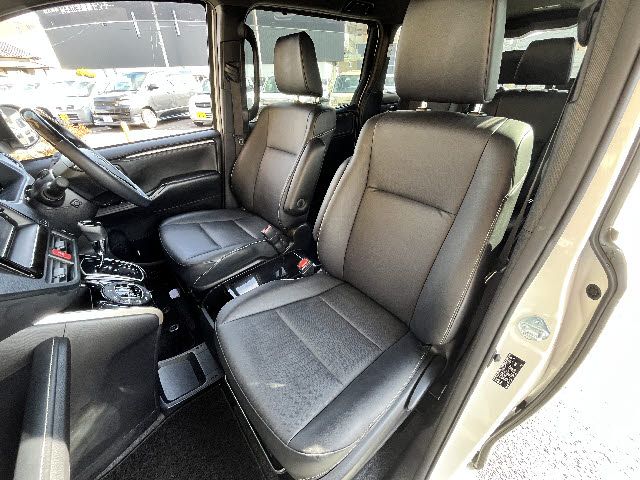 TOYOTA ESQUIRE 2017 Image 31