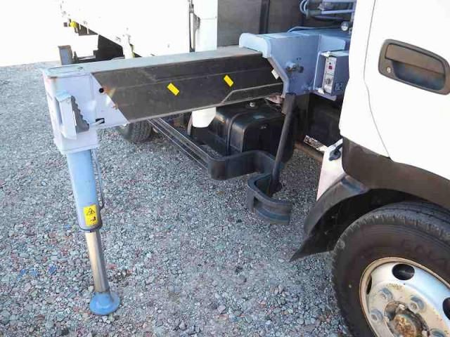 HINO DUTRO 2002 Image 31