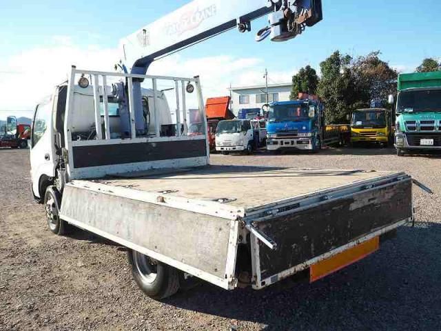 HINO DUTRO 2002 Image 31