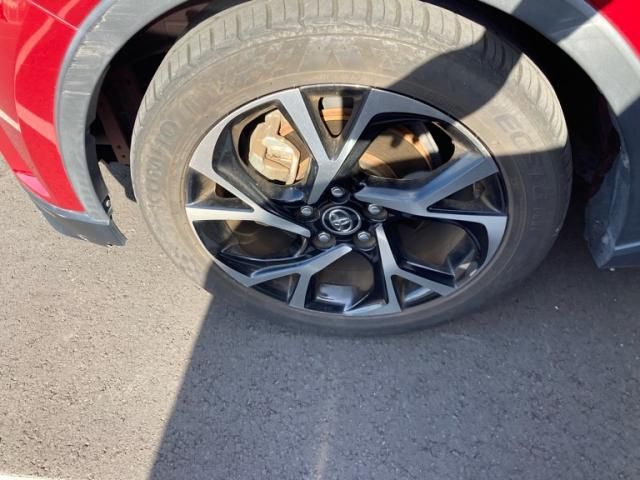 TOYOTA C-HR 2019 Image 31