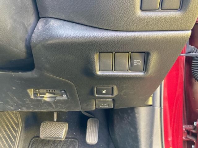 TOYOTA C-HR 2019 Image 31