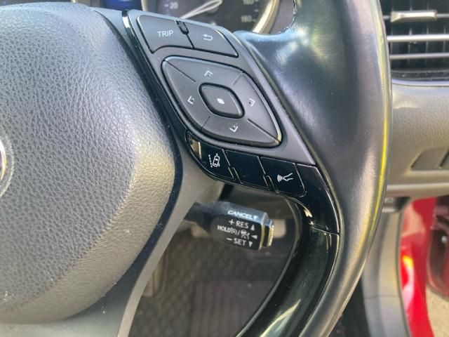 TOYOTA C-HR 2019 Image 31