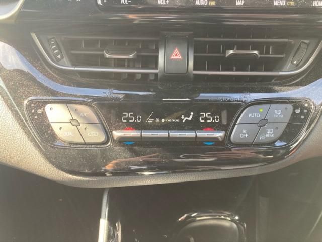 TOYOTA C-HR 2019 Image 31