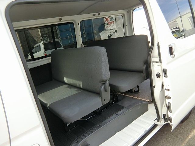 TOYOTA REGIUSACE VAN 2WD 2013 Image 31