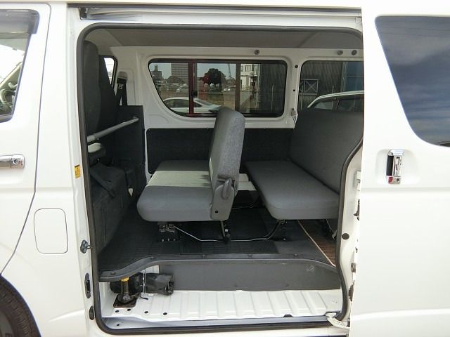 TOYOTA REGIUSACE VAN 2WD 2013 Image 31