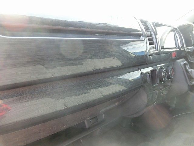 TOYOTA REGIUSACE VAN 2WD 2013 Image 31