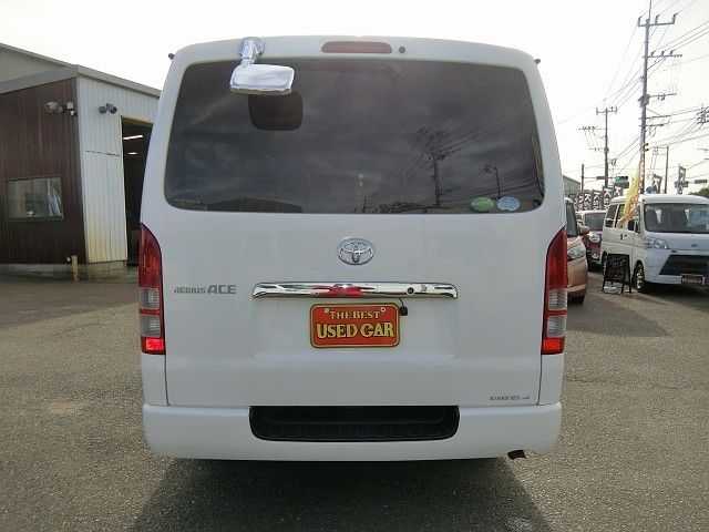 TOYOTA REGIUSACE VAN 2WD 2013 Image 31