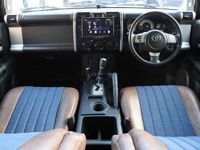 TOYOTA FJ CRUISER 4WD 2015 Image 31