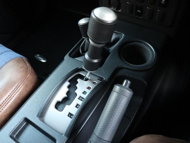 TOYOTA FJ CRUISER 4WD 2015 Image 31