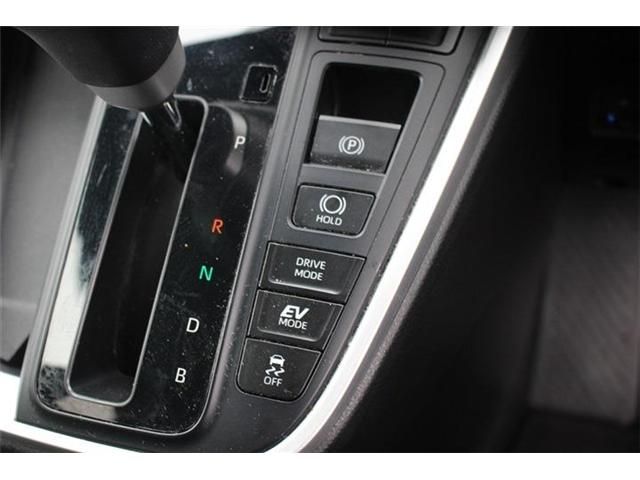 TOYOTA VOXY HYBRID 2022 Image 31