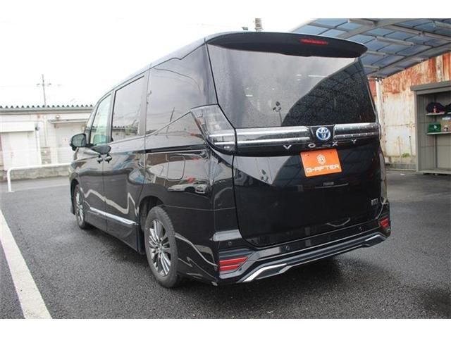 TOYOTA VOXY HYBRID 2022 Image 31