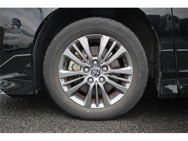 TOYOTA VOXY HYBRID 2022 Image 31