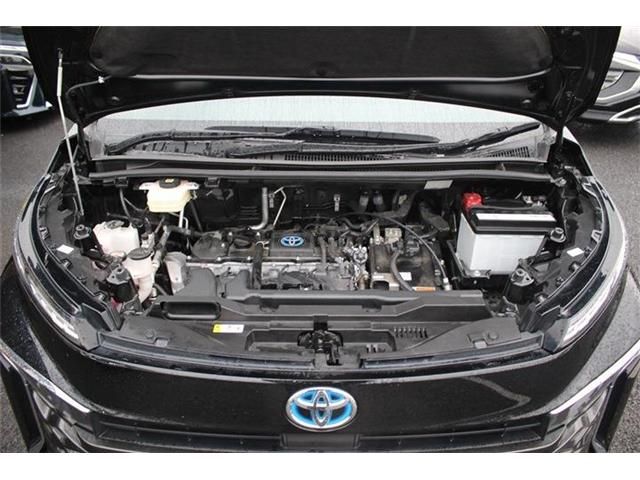 TOYOTA VOXY HYBRID 2022 Image 31