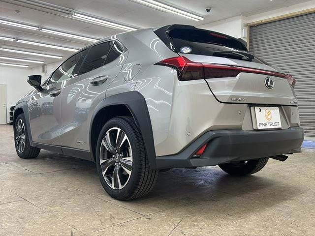 TOYOTA LEXUS UX250H 2019 Image 31