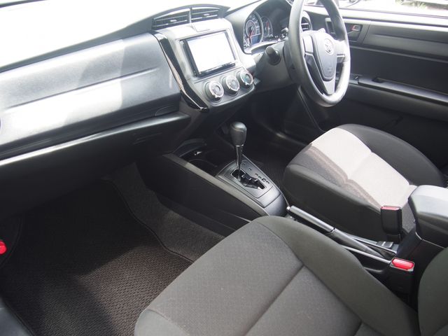 TOYOTA COROLLA AXIO 4WD 2023 Image 31