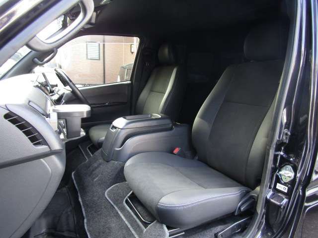 TOYOTA HIACE VAN 2WD 2023 Image 31