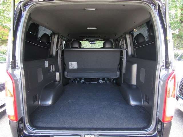 TOYOTA HIACE VAN 2WD 2023 Image 31