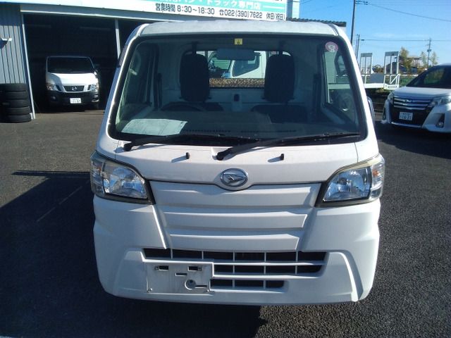 DAIHATSU HIJET TRUCK 4WD 2017 Image 31