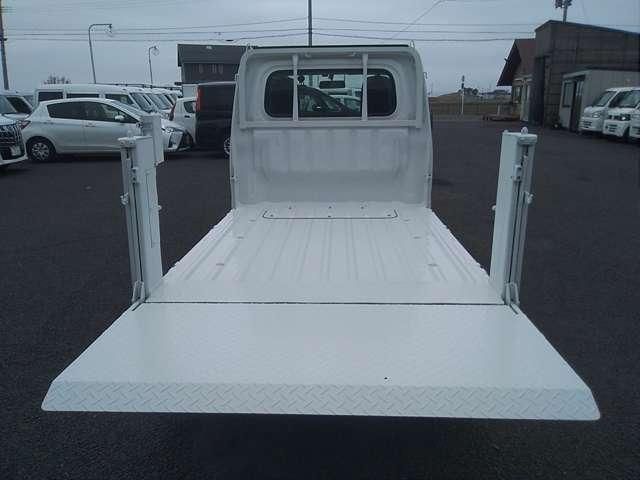 DAIHATSU HIJET TRUCK 4WD 2017 Image 31