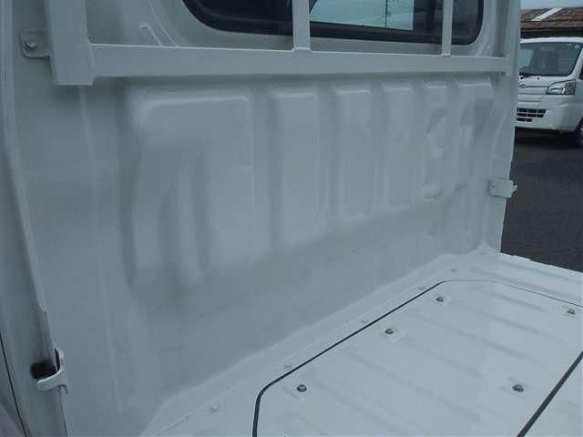 DAIHATSU HIJET TRUCK 4WD 2017 Image 31