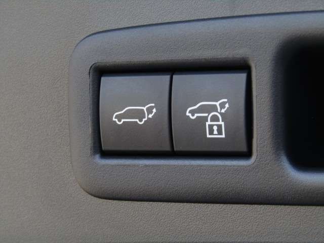 TOYOTA LEXUS UX250H 2022 Image 31