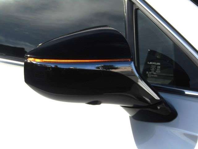 TOYOTA LEXUS UX250H 2022 Image 31