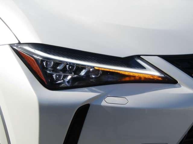 TOYOTA LEXUS UX250H 2022 Image 31