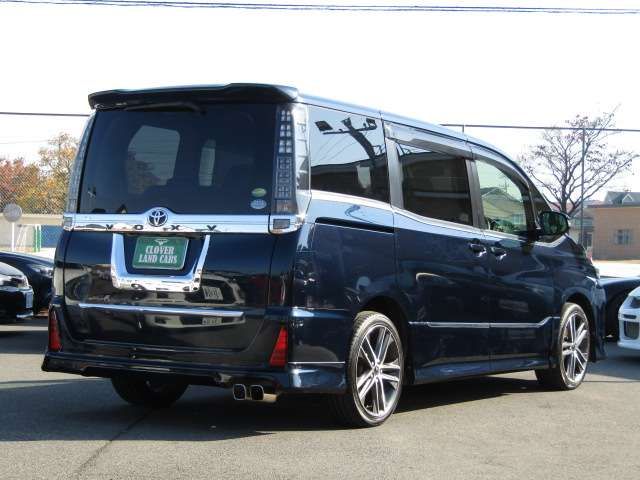 TOYOTA VOXY 2014 Image 31